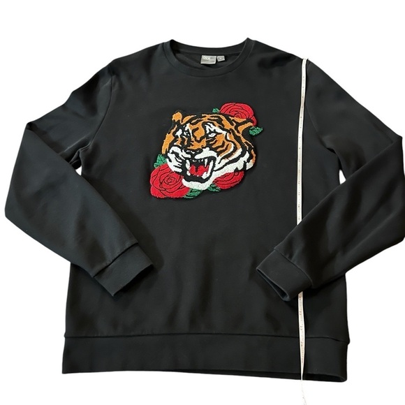 ASOS WOMEN’S BLACK TIGER ROSE EMBROIDERED OVERSIZED SWEATSHIRT SIZE MEDIUM - Picture 6 of 9